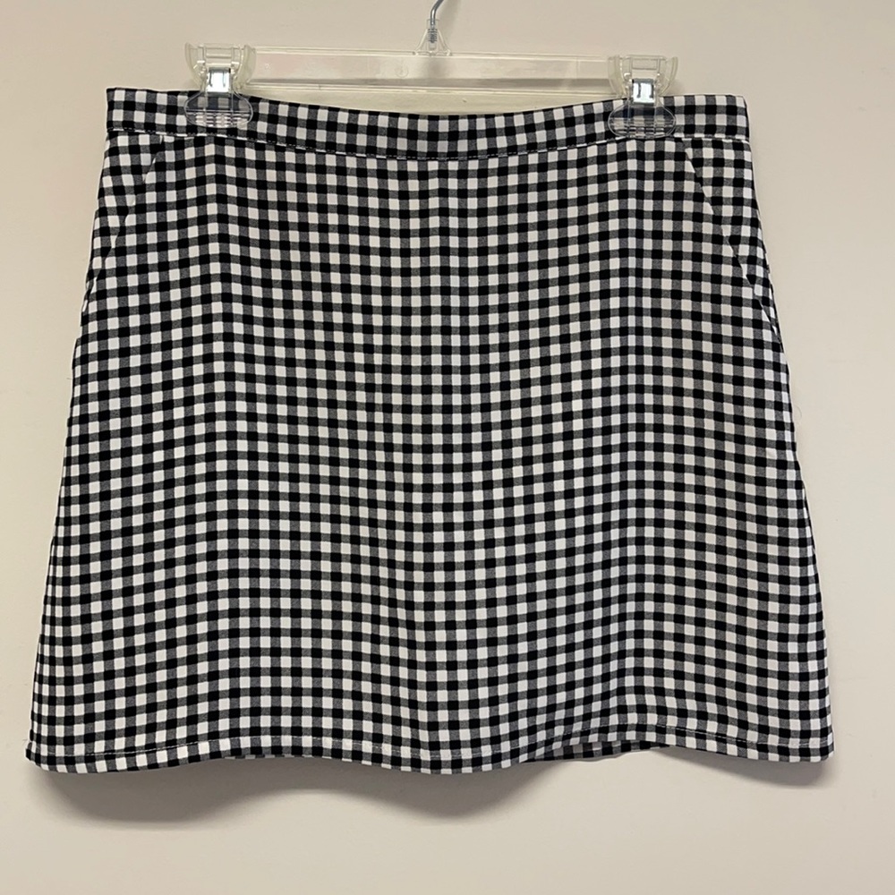Forever 21 Black & White Checked Mini Skirt - Picture 1 of 8